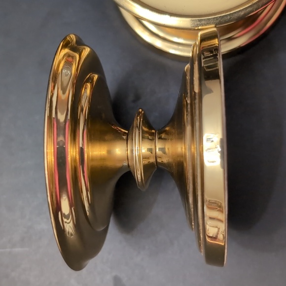 Partylite Set Of 2 Brass Short Piller Candle Holders. - Picture 5 of 10